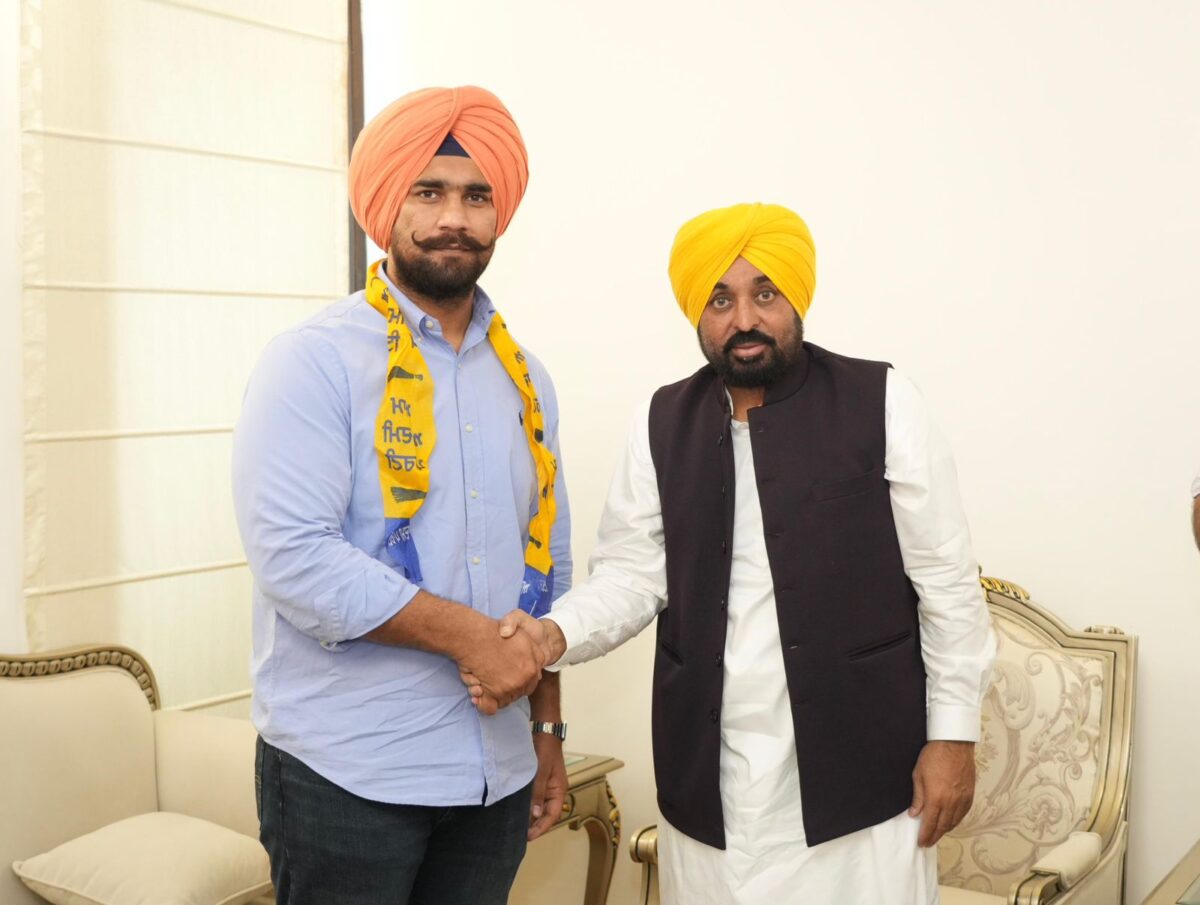 ਮਸ਼ਹੂਰ ਪਹਿਲਵਾਨ ਜੱਸਾ ਪੱਟੀ ਆਪਣੀ ਟੀਮ ਸਮੇਤ ਆਮ ਆਦਮੀ ਪਾਰਟੀ ਵਿੱਚ ਸ਼ਾਮਲ