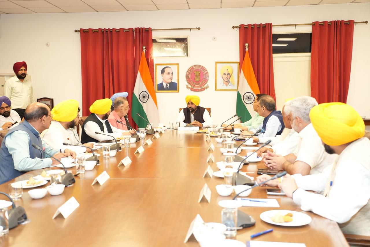 ਭਗਵੰਤ ਮਾਨ ਸਰਕਾਰ ਕਿਰਤੀ ਵਰਗ ਦੇ ਸਨਮਾਨ ਵਿੱਚ ਇਕ ਮਈ ਨੂੰ ਵਿਧਾਨ ਸਭਾ ਦਾ ਵਿਸ਼ੇਸ਼ ਇਜਲਾਸ ਬੁਲਾਏਗੀ: ਮੁੱਖ ਮੰਤਰੀ ਭਗਵੰਤ ਸਿੰਘ ਮਾਨ