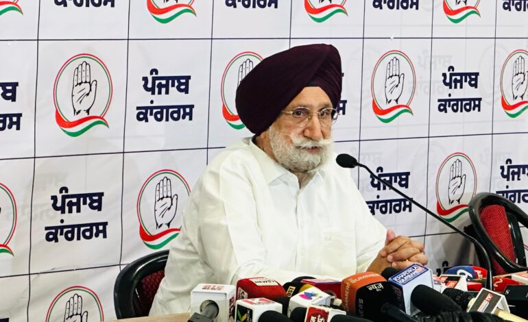 ਕਾਂਗਰਸੀ ਸਾਂਸਦ ਸੁਖਜਿੰਦਰ ਰੰਧਾਵਾ ਦਾ ਦਾਅਵਾ- ਪੰਜਾਬ ਸਰਕਾਰ ਸੰਕਟ ਵਿੱਚ, ਲੱਗ ਸਕਦਾ ਹੈ ਰਾਸ਼ਟਰਪਤੀ ਸ਼ਾਸਨ