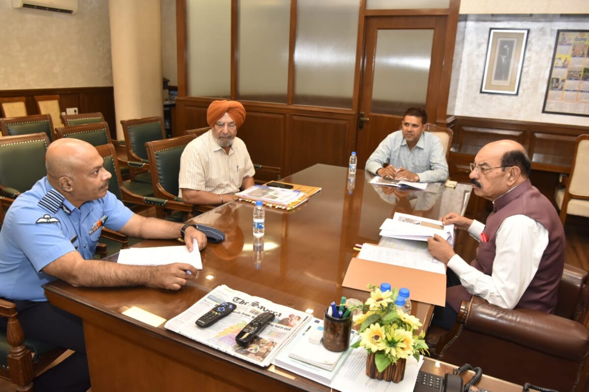 ਮੋਹਿੰਦਰ ਭਗਤ ਵੱਲੋਂ ਸੈਨਿਕ ਸਕੂਲ ਕਪੂਰਥਲਾ ਦੀ ਇਮਾਰਤ ਦੀ ਰੈਸਟੋਰੇਸ਼ਨ ਦਾ ਕੰਮ ਜਲਦੀ ਸ਼ੁਰੂ ਕਰਨ ਲਈ ਅਧਿਕਾਰੀਆਂ ਨਾਲ ਅਹਿਮ ਮੀਟਿੰਗ