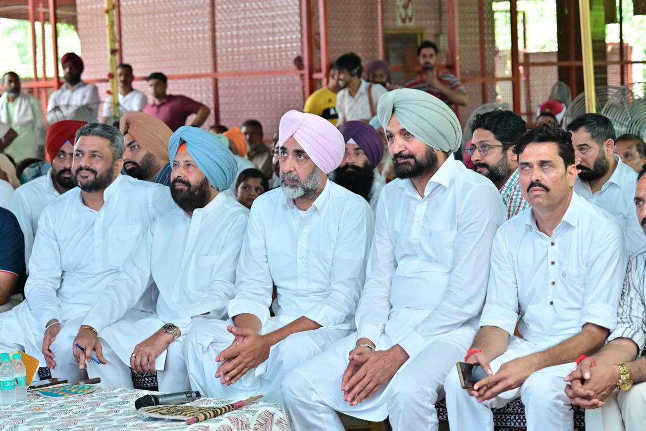 ਕੇਵਲ ਸਿੰਘ ਢਿੱਲੋਂ ਨੇ ਪਾਰਟੀ ਆਗੂਆਂ ਤੇ ਵਰਕਰਾਂ ਨਾਲ ਸੁਣਿਆ ਪ੍ਰਧਾਨਮੰਤਰੀ ਦਾ ‘ਮਨ ਕੀ ਬਾਤ’ ਪ੍ਰੋਗਰਾਮ