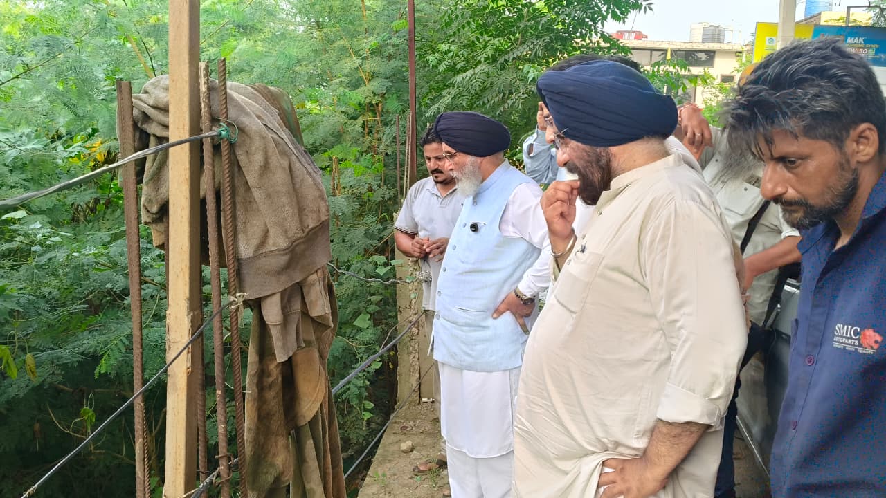 ਰੋਪੜ ਨਗਰ ਕੌਂਸਲ ਵੱਲੋਂ ਸੀਵਰੇਜ ਦਾ ਗੰਦਾ ਪਾਣੀ ਸਰਹਿੰਦ ਨਹਿਰ ’ਚ ਪਾਉਣੀ ਮਨੁੱਖੀ ਜ਼ਿੰਦਗੀਆਂ ਨਾਲ ਵੱਡਾ ਖਿਲਵਾੜ: ਡਾ. ਦਲਜੀਤ ਸਿੰਘ ਚੀਮਾ