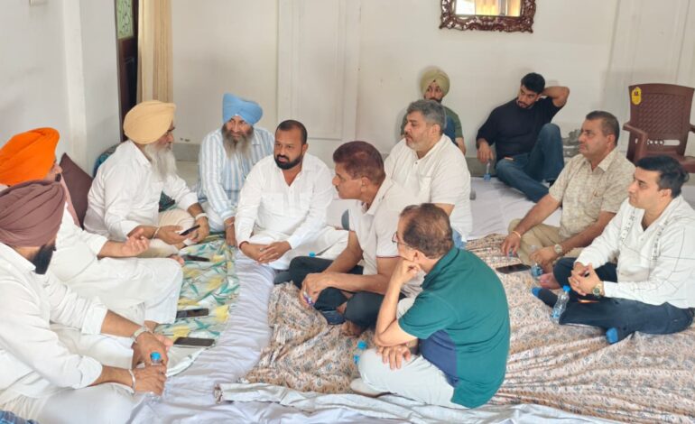 ਆਲ ਇੰਡੀਆ ਸੈਣੀ ਸੇਵਾ ਸਮਾਜ ਪੰਜਾਬ ਦੇ ਨੁਮਾਇੰਦਿਆਂ ਵੱਲੋਂ ਕੰਵਲਪ੍ਰੀਤ ਸਿੰਘ ਸੈਣੀ (ਕਾਕੀ) ਨਾਲ ਕੀਤਾ ਗਿਆ ਦੁੱਖ ਦਾ ਪ੍ਰਗਟਾਵਾ