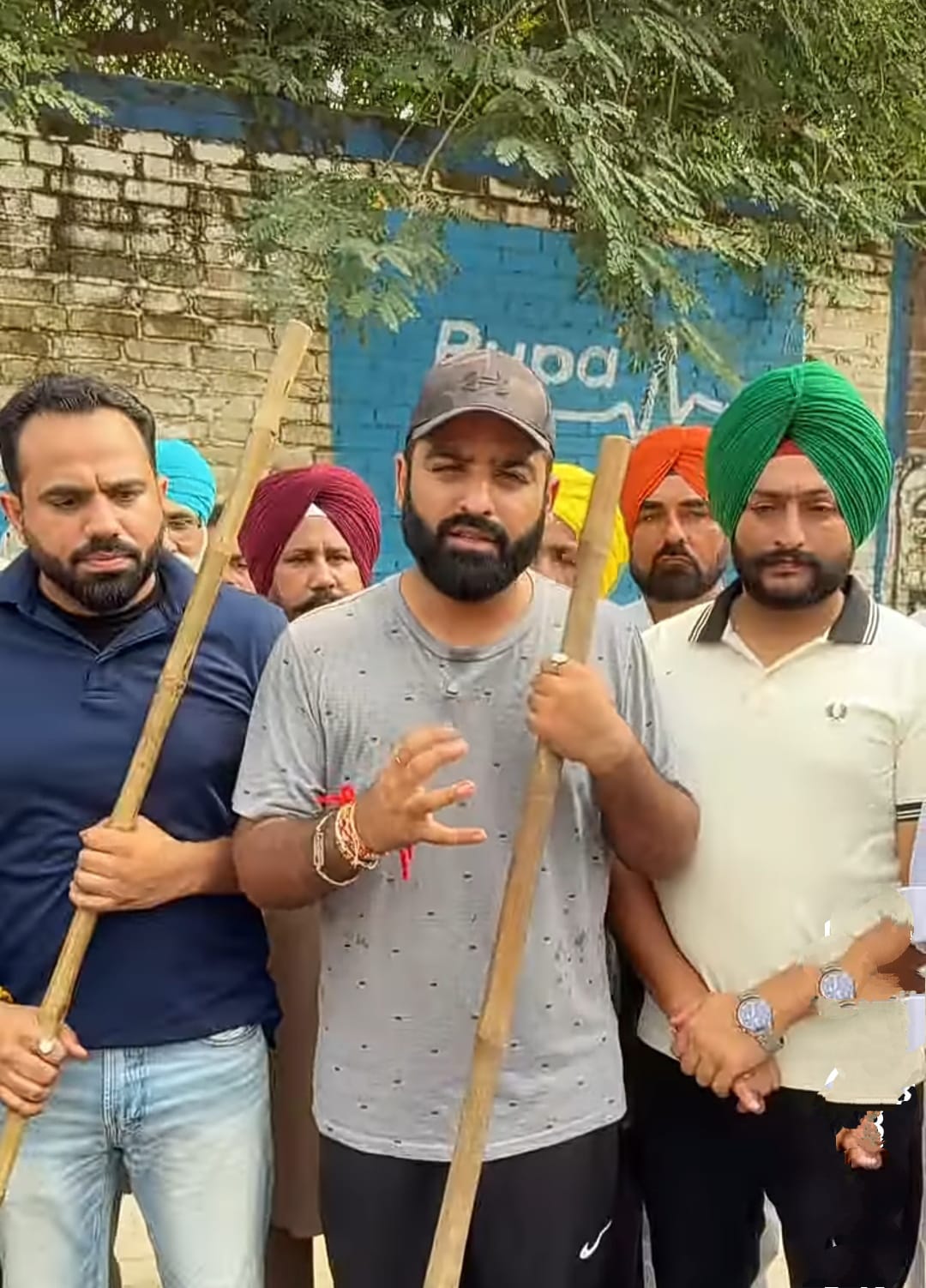 ਚੇਅਰਮੈਨ ਜੋਬਨ ਰੰਧਾਵਾ ਨੇ ‘ਕਲੀਨ ਪੰਜਾਬ’ ਮੁਹਿੰਮ ਤਹਿਤ ਫਤਿਹਗੜ੍ਹ ਚੂੜੀਆਂ ਨੂੰ ਕੂੜਾ-ਕਰਕਟ ਮੁਕਤ ਬਣਾਉਣ ਦਾ ਲਿਆ ਸੰਕਲਪ