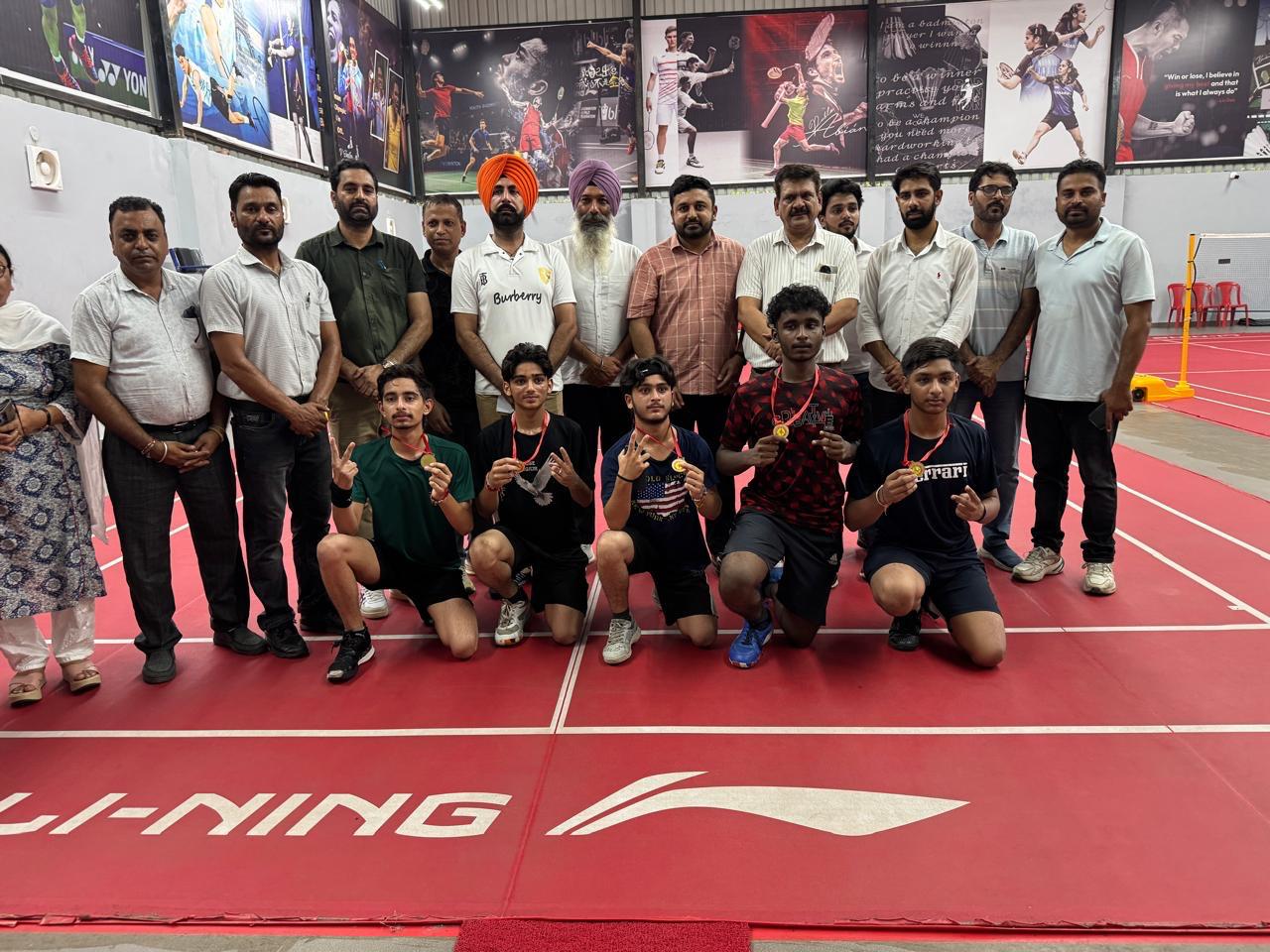 ਜ਼ਿਲ੍ਹਾ ਸਕੂਲ ਖੇਡਾਂ ਅੰਡਰ-19 ਬੈਡਮਿੰਟਨ: ਗੁਰਦਾਸਪੁਰ ਨੇ ਦੀਨਾਨਗਰ ਨੂੰ ਹਰਾ ਕੇ ਜਿੱਤਿਆ ਖ਼ਿਤਾਬ