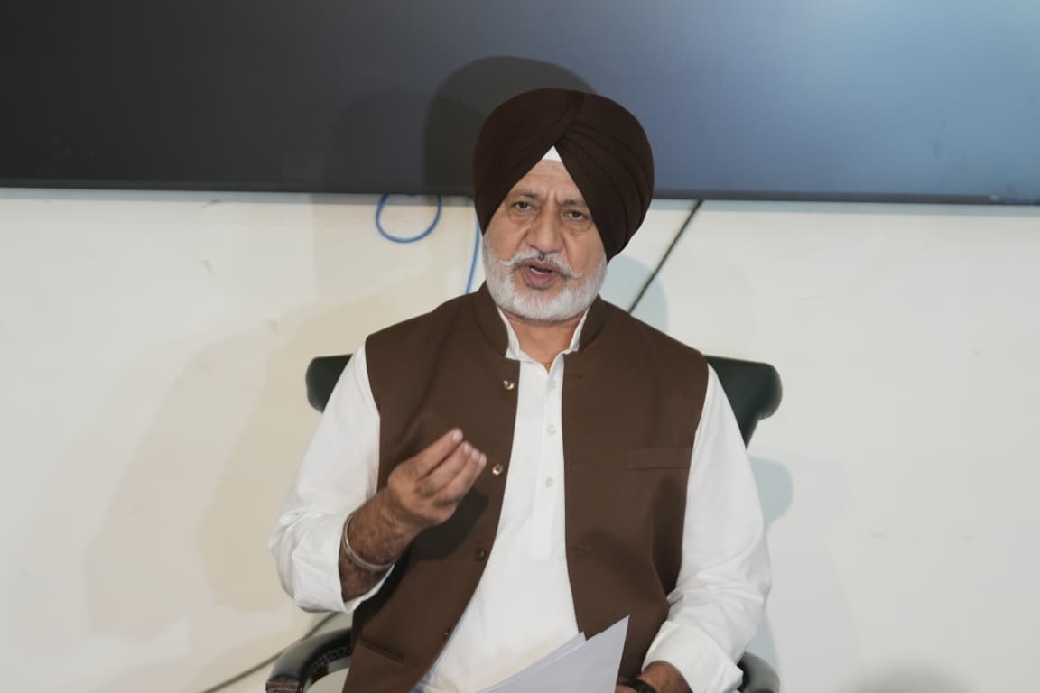ਕਾਂਗਰਸ ਨੇ ਆਪਣੀ ਡੁੱਬਦੀ ਬੇੜੀ ਬਚਾਉਣ ਲਈ ਪੰਜਾਬ ਵਿੱਚ ‘ਪਾਇਲਟ’ ਨੂੰ ਭੇਜਿਆ ਹੈ: ਬਲਤੇਜ ਪੰਨੂ