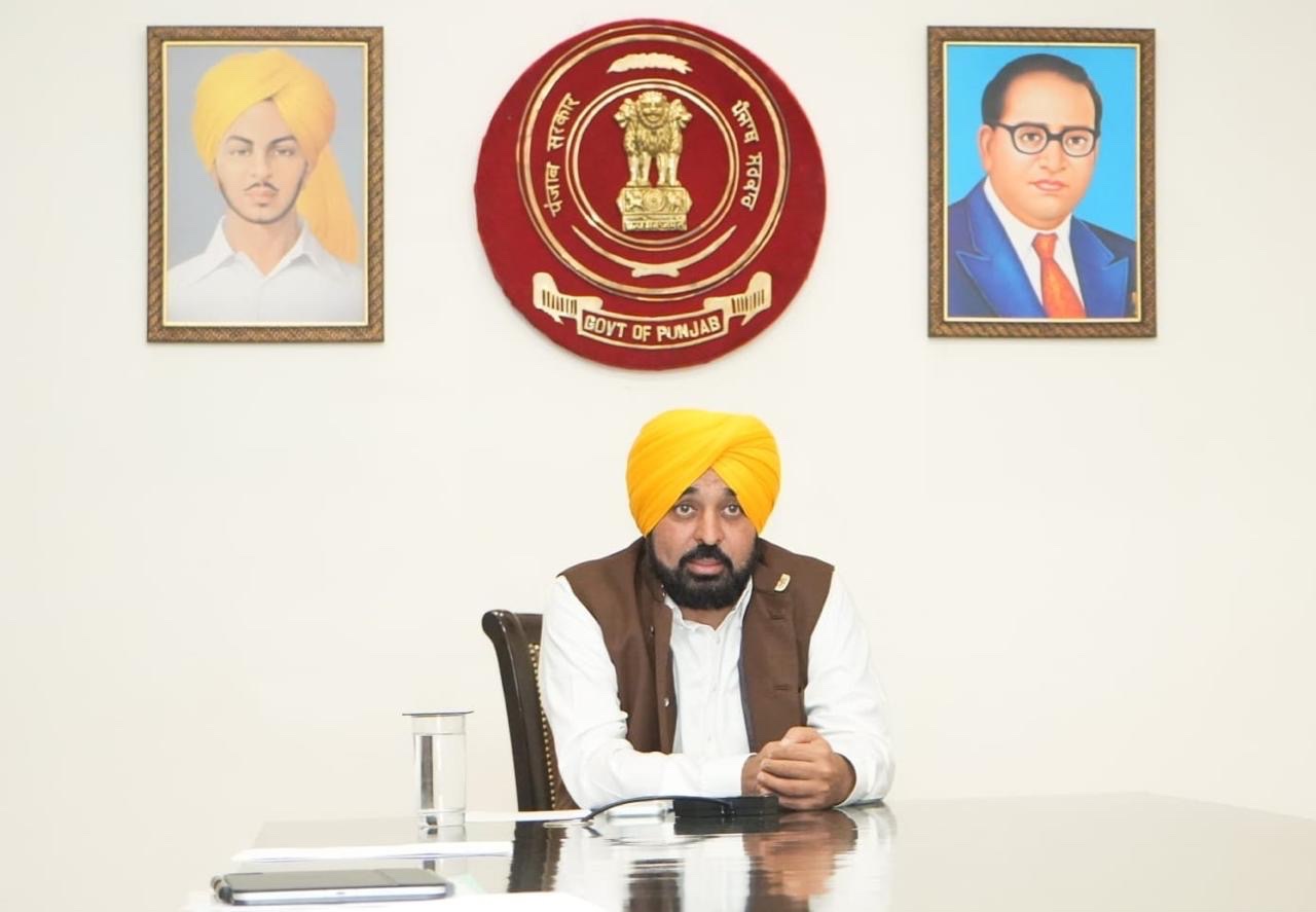 ਭਾਜਪਾ ਦੀ ਅਗਵਾਈ ਵਾਲੀ ਕੇਂਦਰ ਸਰਕਾਰ ਪੰਜਾਬ ਅਤੇ ਤਿੰਨ ਕਰੋੜ ਪੰਜਾਬੀਆਂ ਦੀ ਪਿੱਠ ਵਿੱਚ ਛੁਰਾ ਮਾਰ ਰਹੀ ਹੈ