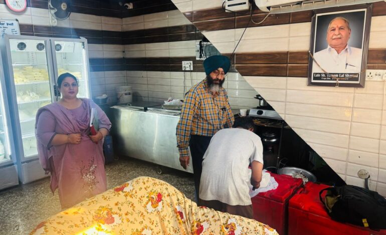 ਫੂਡ ਸੇਫਟੀ ਵਿਭਾਗ ਨੇ ਪਨੀਰ ਅਤੇ ਖੋਏ  ਦੇ ਸੈਂਪਲ ਭਰੇ