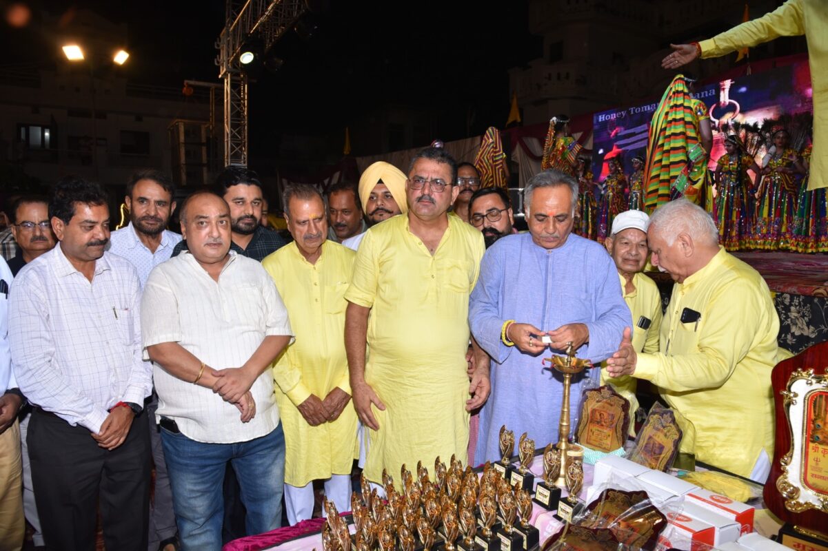 ਸ਼੍ਰੀ ਸਨਾਤਨ ਚੇਤਨਾ ਮੰਚ ਦੇ ਜਨਮ ਅਸ਼ਟਮੀ ਸਮਾਗਮ ਵਿੱਚ ਬਾਲ ਕਲਾਕਾਰਾਂ ਨੇ ਪੇਸ਼ ਕੀਤੀਆਂ ਖੂਬਸੂਰਤ ਪੇਸ਼ਕਾਰੀਆਂ