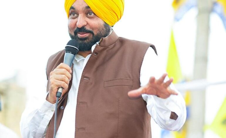 ਮੈਨੂੰ ਝੂਠਾ ਬਦਨਾਮ ਕਰਕੇ ਪੰਜਾਬ ਨੂੰ ਲੁੱਟਣ ਦਾ ਮੌਕਾ ਭਾਲ ਰਹੇ ਨੇ ਵਿਰੋਧੀ-ਭਗਵੰਤ ਸਿੰਘ ਮਾਨ