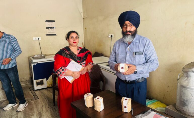 ਫੂਡ ਸੇਫਟੀ ਵਿਭਾਗ ਨੇ ਦੁੱਧ ਤੋਂ ਬਣੇ ਪਦਾਰਥ ਅਤੇ ਕਰਿਆਨਾ ਦੇ ਸੈਂਪਲ ਭਰੇ 