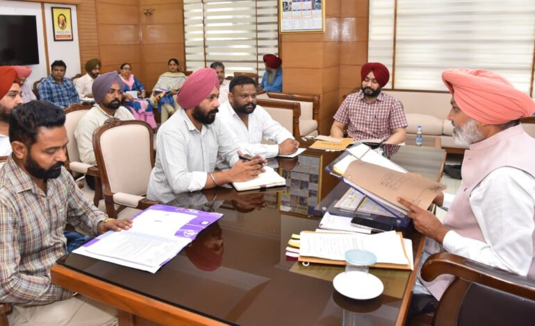 ਵਿੱਤ ਮੰਤਰੀ ਹਰਪਾਲ ਸਿੰਘ ਚੀਮਾ ਵੱਲੋਂ ਸਿਹਤ ਵਿਭਾਗ ਨੂੰ ਐਨ.ਐਚ.ਐਮ. ਮੁਲਾਜ਼ਮਾਂ ਦੇ ਮਸਲੇ ਹੱਲ ਕਰਨ ਲਈ ਸਾਂਝੀ ਕਮੇਟੀ ਬਣਾਉਣ ਦੇ ਨਿਰਦੇਸ਼