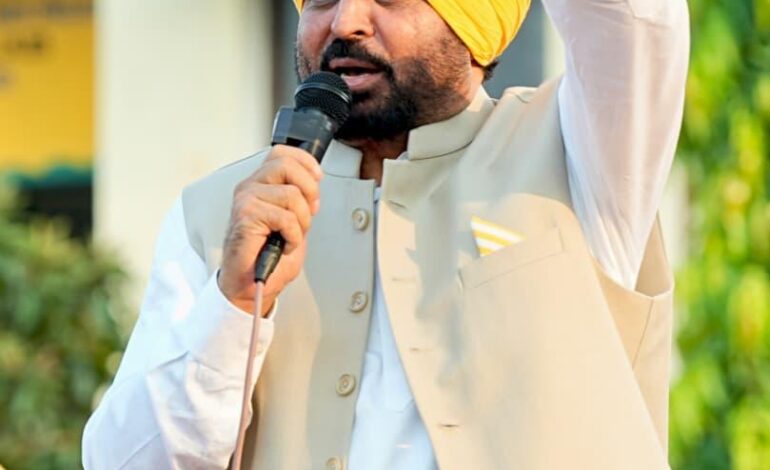 ਮੁੱਖ ਮੰਤਰੀ ਭਗਵੰਤ ਸਿੰਘ ਮਾਨ ਵੱਲੋਂ ‘ਯੁੱਧ ਨਸ਼ਿਆਂ ਵਿਰੁੱਧ’ ਮੁਹਿੰਮ ਬਾਰੇ ਉੱਚ-ਪੱਧਰੀ ਸਮੀਖਿਆ ਮੀਟਿੰਗ ਦੀ ਪ੍ਰਧਾਨਗੀ, ਨਸ਼ਿਆਂ ਵਿਰੁੱਧ ਫੈਸਲਾਕੁੰਨ ਕਦਮ ਚੁੱਕਣ ਲਈ ਕਿਹਾ