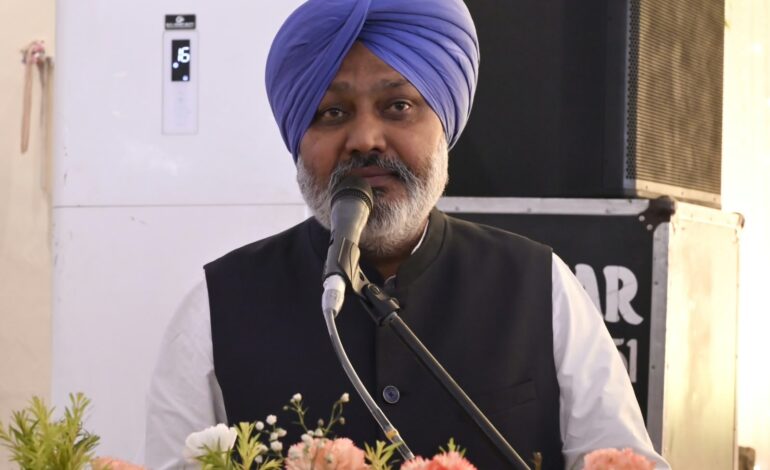 ਸਾਬਕਾ ਮੰਤਰੀ ਚੁਨੀ ਲਾਲ ਭਗਤ ਨੂੰ ਸ਼ਰਧਾਂਜਲੀਆਂ ਭੇਟ ਕਰਨ ਲਈ ਉਮੜਿਆ ਲੋਕਾਂ ਦਾ ਇਕੱਠ