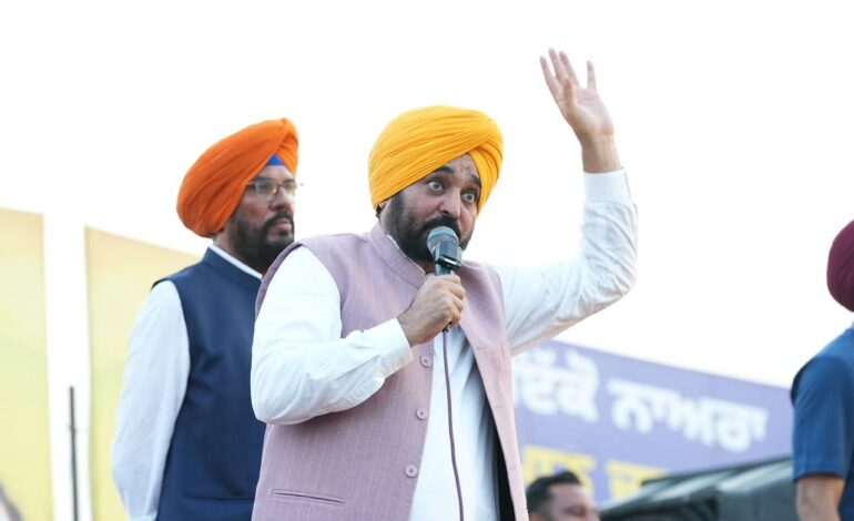 ਜੇ ਵਿਰੋਧੀ ਪਾਰਟੀਆਂ ਗਲਤੀ ਨਾਲ ਸੱਤਾ ਵਿੱਚ ਆਉਂਦੀਆਂ ਹਨ ਤਾਂ ਉਹ ਮੁਫ਼ਤ ਬਿਜਲੀ, ਔਰਤਾਂ ਲਈ ਮੁਫ਼ਤ ਬੱਸ ਸਫ਼ਰ ਅਤੇ ਹਜ਼ਾਰ ਰੁਪਏ ਦੀ ਸਨਮਾਨ ਰਾਸ਼ੀ ਬੰਦ ਕਰ ਦੇਣਗੀਆਂ: ਮੁੱਖ ਮੰਤਰੀ ਭਗਵੰਤ ਸਿੰਘ ਮਾਨ