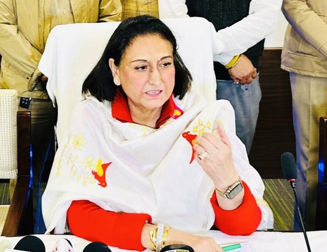 ਪੰਜਾਬ ਰਾਜ ਮਹਿਲਾ ਕਮਿਸ਼ਨ ਨੇ ਵਿਰਸਾ ਸਿੰਘ ਵਲਟੋਹਾ ਵਲੋਂ ਬਲਾਤਕਾਰ ਪੀੜਤ ਮਹਿਲਾ ਪ੍ਰਤੀ ਅਪਮਾਨਜਨਕ ਅਤੇ ਇਤਰਾਜ਼ਯੋਗ ਸ਼ਬਦਾਂ ਦੀ ਵਰਤੋਂ ਕਰਨ ਅਤੇ ਪਹਿਚਾਣ ਜਨਤਕ ਕਰਨ ਸਬੰਧੀ  ਮਾਮਲੇ ਦਾ ਨੋਟਿਸ ਲਿਆ