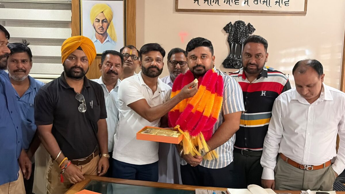 ਚੇਅਰਮੈਨ ਰਾਜੀਵ ਸ਼ਰਮਾ ਵਲੋਂ ਗੁਰਦਾਸਪੁਰ ਸ਼ਹਿਰ ਦੇ ਵਿਕਾਸ ਅਤੇ ਧਾਰਮਿਕ-ਸਮਾਜਿਕ ਸਾਂਝ ਨੂੰ ਮਜ਼ਬੂਤ ਕਰਨ ਵੱਲ ਇੱਕ ਹੋਰ ਸ਼ਾਨਦਾਰ ਉਪਰਾਲਾ