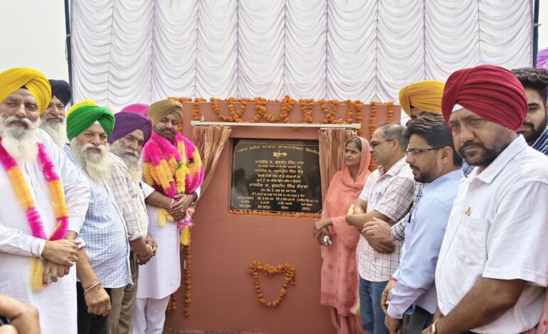 ਵਿਧਾਇਕ ਗੁਰਦੀਪ ਸਿੰਘ ਰੰਧਾਵਾ ਨੇ ਪਿੰਡ ਸ਼ਿਕਾਰ ਮਾਛੀਆਂ ਵਿਖੇ 5 ਕਰੋੜ ਰੁਪਏ ਦੀ ਲਾਗਤ ਨਾਲ ਬਣਨ ਵਾਲੇ 66 ਕੇਵੀ ਸਬ-ਸਟੇਸ਼ਨ ਦਾ ਨੀਂਹ ਪੱਥਰ ਰੱਖਿਆ