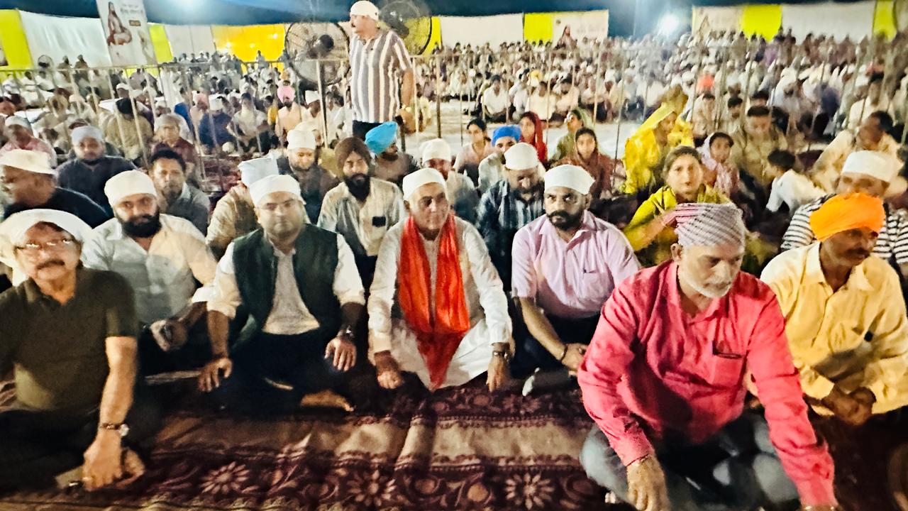 ਸ੍ਰੀ ਗੁਰੂ ਰਵਿਦਾਸ ਜੀ ਦੇ 650ਵੇਂ ਪ੍ਰਕਾਸ਼ ਪੁਰਬ ਨੂੰ ਸਮਰਪਿਤ ਡਰੋਨ ਸ਼ੋਅ ਨੇ ਗੁਰਦਾਸਪੁਰ ’ਚ ਅਸਮਾਨ ਨੂੰ ਕੀਤਾ ਰੌਸ਼ਨ