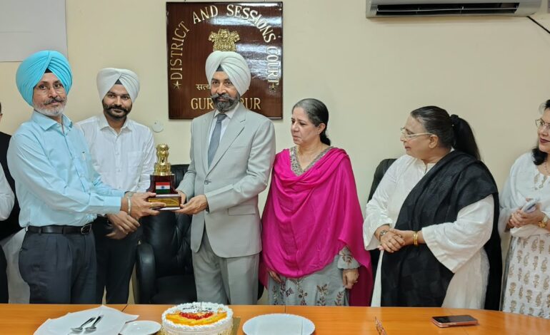 ਦਿਲਬਾਗ ਸਿੰਘ ਜੌਹਲ, ਮਾਨਯੋਗ ਜ਼ਿਲ੍ਹਾ ਅਤੇ ਸੈਸ਼ਨ ਜੱਜ ਗੁਰਦਾਸਪੁਰ ਸ਼ਾਨਦਾਰ ਸੇਵਾਵਾਂ ਕਰਨ ਉਪਰੰਤ ਹੋਏ ਸੇਵਾਮੁਕਤ