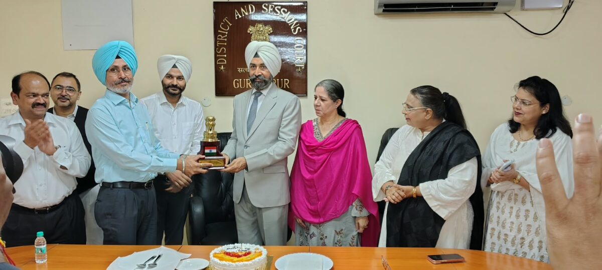 ਦਿਲਬਾਗ ਸਿੰਘ ਜੌਹਲ, ਮਾਨਯੋਗ ਜ਼ਿਲ੍ਹਾ ਅਤੇ ਸੈਸ਼ਨ ਜੱਜ ਗੁਰਦਾਸਪੁਰ ਸ਼ਾਨਦਾਰ ਸੇਵਾਵਾਂ ਕਰਨ ਉਪਰੰਤ ਹੋਏ ਸੇਵਾਮੁਕਤ