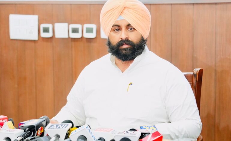 ਭਗਵੰਤ ਮਾਨ ਸਰਕਾਰ ਨੇ ‘ਸਫਾਈ ਮੁਹਿੰਮ 2.0’ 12 ਸਤੰਬਰ ਤੱਕ ਵਧਾਈ, 5400 ਤੋਂ ਵੱਧ ਸ਼ਿਕਾਇਤਾਂ ਦਾ ਕੀਤਾ ਨਿਪਟਾਰਾ: ਹਰਜੋਤ ਸਿੰਘ ਬੈਂਸ