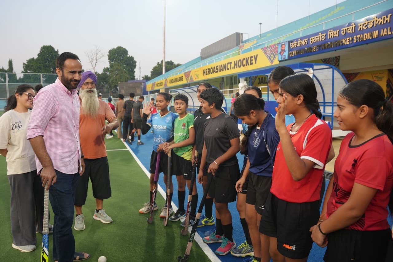 ਮੁੱਖ ਮੰਤਰੀ ਭਗਵੰਤ ਮਾਨ ਆਜ਼ਾਦੀ ਤੋਂ ਬਾਅਦ ਪਹਿਲੀ ਵਾਰ ਜਲੰਧਰ ਲੈ ਕੇ ਆਏ ਅੰਤਰਰਾਸ਼ਟਰੀ ਹਾਕੀ, ਪੰਜਾਬੀਆਂ ਨੂੰ ਟੀਮ ਇੰਡੀਆ ਦੀ ਹੌਸਲਾ ਅਫ਼ਜ਼ਾਈ ਲਈ ਸਟੇਡੀਅਮ ਭਰਨ ਦੀ ਅਪੀਲ: ਮੀਤ ਹੇਅਰ