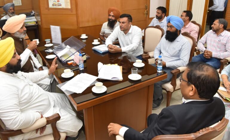 ਭਗਵੰਤ ਮਾਨ ਸਰਕਾਰ ਨੇ 180 ਈ.ਟੀ.ਟੀ. ਅਧਿਆਪਕਾਂ ਦੀ ਤਨਖਾਹ ਅਸਮਾਨਤਾ ਖ਼ਤਮ ਕਰਨ ਵੱਲ ਵਧਾਇਆ ਕਦਮ, ਯੂਨੀਅਨ  ਦੇ ਮਾਮਲੇ ਨਾਲ ਸੰਬੰਧਿਤ ਜਾਂਚ ਵਿੱਚ ਤੇਜ਼ੀ ਲਿਆਂਦੀ ਜਾਵੇਗੀ: ਹਰਪਾਲ ਸਿੰਘ ਚੀਮਾ