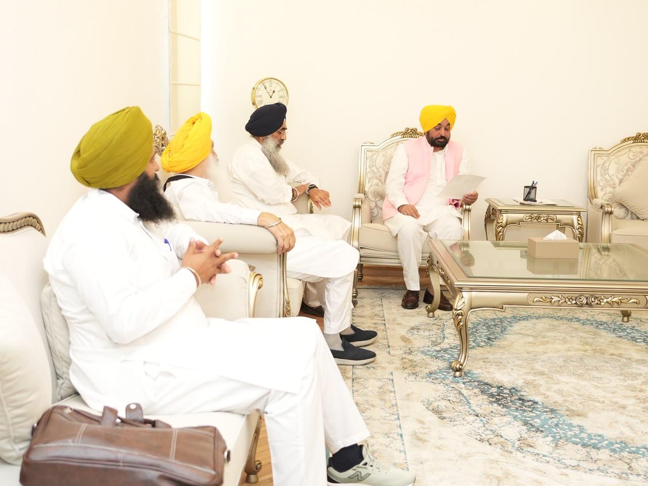 ਬੰਦੀ ਸਿੰਘਾਂ ਦੀ ਰਿਹਾਈ ਲਈ ਪੰਜਾਬ ਸਰਕਾਰ ਚੁੱਕੇਗੀ ਸਾਰੇ ਕਾਨੂੰਨੀ ਤੇ ਸੰਵਿਧਾਨਕ ਕਦਮ: ਮੁੱਖ ਮੰਤਰੀ ਭਗਵੰਤ ਸਿੰਘ ਮਾਨ