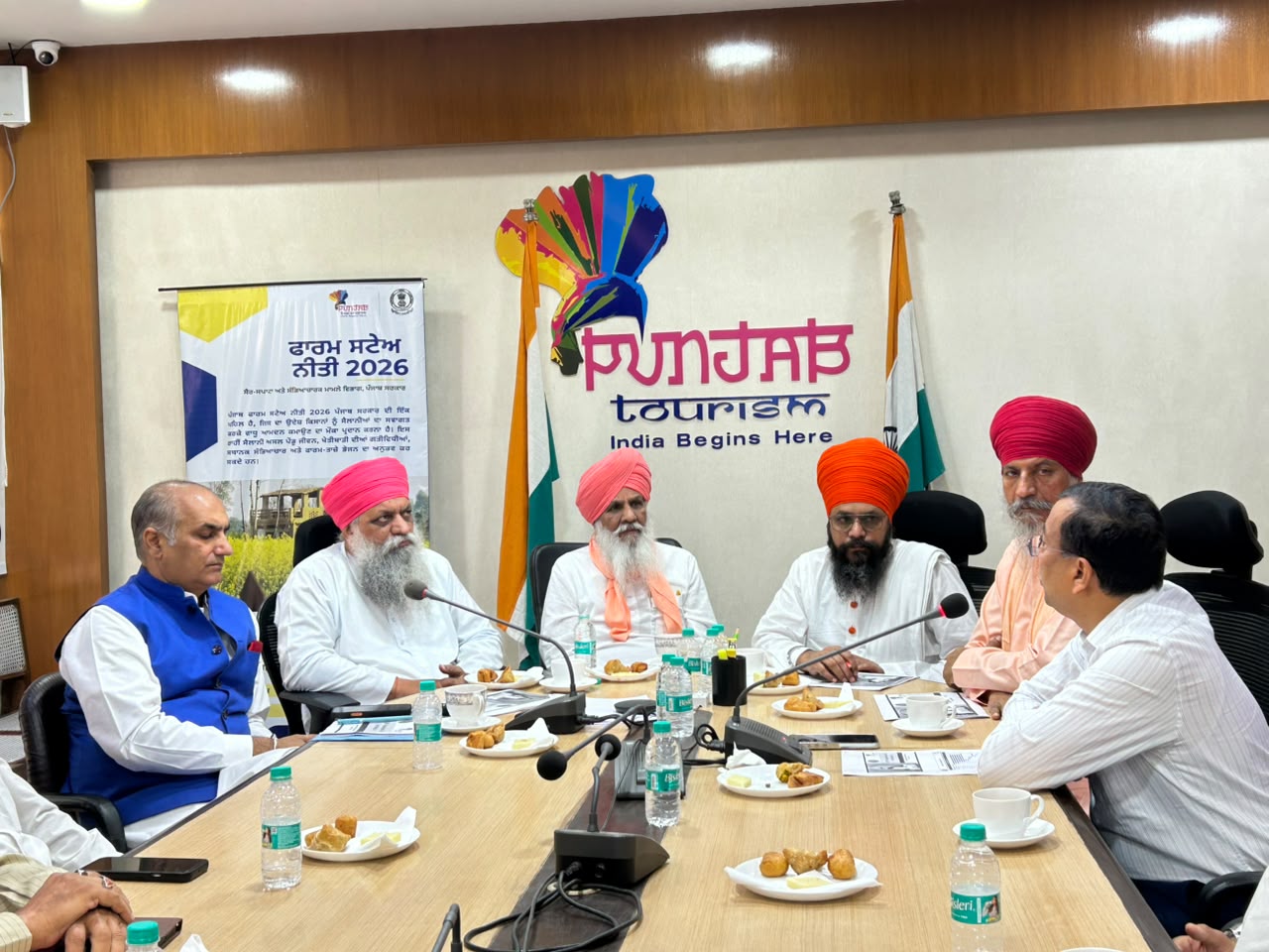 ਸ੍ਰੀ ਗੁਰੂ ਰਵਿਦਾਸ ਜੀ ਦੇ 650ਵੇਂ ਪ੍ਰਕਾਸ਼ ਪੁਰਬ ਨੂੰ ਸਮਰਪਿਤ ਸੰਤ ਮਹਾਂਪੁਰਖਾਂ ਨਾਲ ਹੋਈ ਵਿਸ਼ੇਸ਼ ਮੀਟਿੰਗ, ਚਾਰ ਸ਼ੋਭਾ ਯਾਤਰਾਵਾਂ ਦੇ ਰੂਟ ਨਿਸ਼ਚਿਤ: ਦੀਪਕ ਬਾਲੀ