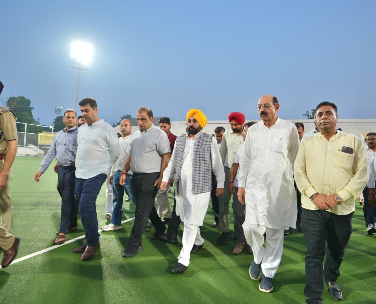 ਪੰਜਾਬ ਅੰਤਰਰਾਸ਼ਟਰੀ ਖੇਡ ਸਮਾਗਮਾਂ ਦੀ ਮੇਜ਼ਬਾਨੀ ਵਿੱਚ ਨਵੇਂ ਮੀਲ ਪੱਥਰ ਸਥਾਪਤ ਕਰੇਗਾ; ਸਾਰੇ ਪ੍ਰਬੰਧ ਗਲੋਬਲ ਮਾਪਦੰਡਾਂ ਦੇ ਅਨੁਕੂਲ ਹੋਣੇ ਚਾਹੀਦੇ ਹਨ: ਮੁੱਖ ਮੰਤਰੀ ਭਗਵੰਤ ਸਿੰਘ ਮਾਨ