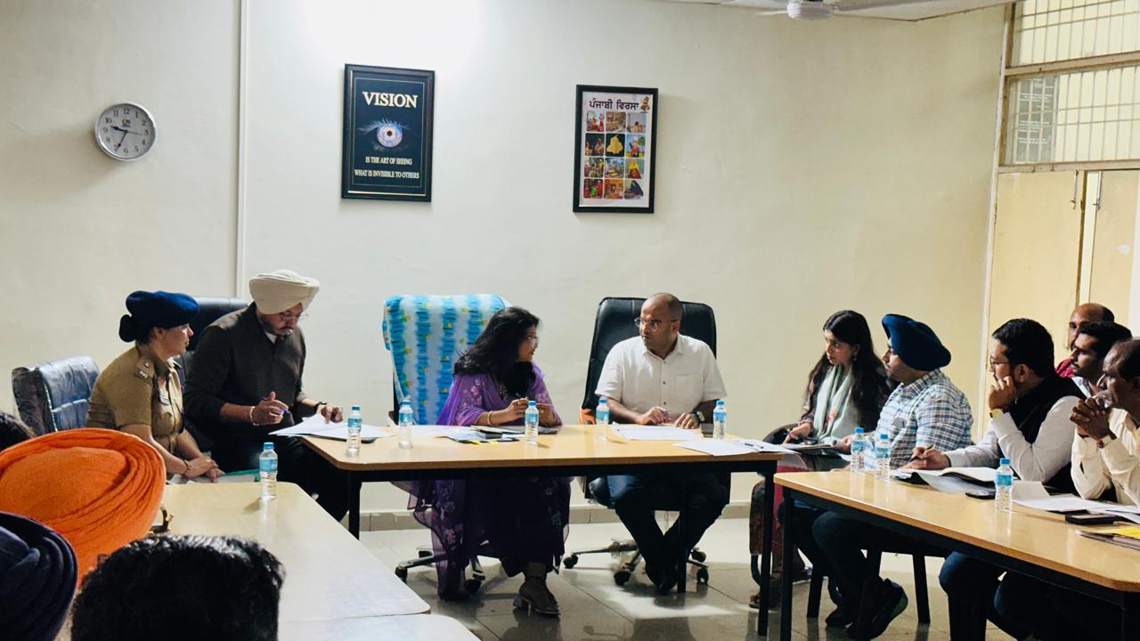 ਰੋਲ ਆਬਜ਼ਰਵਰ ਅਤੇ ਪ੍ਰਮੁੱਖ ਸਕੱਤਰ, ਪੰਜਾਬ ਸਰਕਾਰ ਸ਼੍ਰੀਮਤੀ ਰਾਖੀ ਗੁਪਤਾ ਭੰਡਾਰੀ, ਜ਼ਿਲ੍ਹਾ ਗੁਰਦਾਸਪੁਰ ਪਹੁੰਚੇ