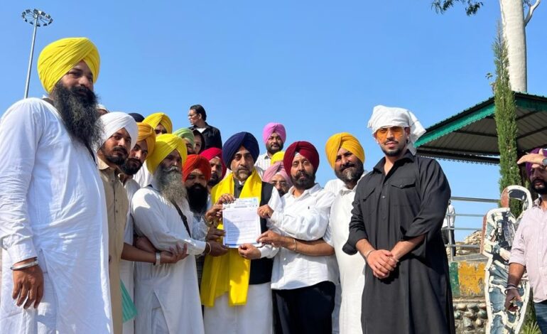 ਪ੍ਰਕਾਸ਼ ਪੁਰਬ ਤੋਂ ਪਹਿਲਾਂ ਸ੍ਰੀ ਕਰਤਾਰਪੁਰ ਸਾਹਿਬ ਲਾਂਘਾ ਖੋਲ੍ਹਣ ਦੀ ਮੰਗ