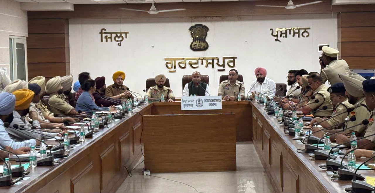 ਡਿਪਟੀ ਕਮਿਸ਼ਨਰ ਵੱਲੋਂ ‘ਯੁੱਧ ਨਸ਼ਿਆਂ ਵਿਰੁੱਧ’ ਦੇ ਸਬੰਧ ਵਿੱਚ ਸਿਵਲ ਤੇ ਅਤੇ ਪੁਲਿਸ ਵਿਭਾਗ ਦੇ ਅਧਿਕਾਰੀਆਂ ਨਾਲ ਮੀਟਿੰਗ