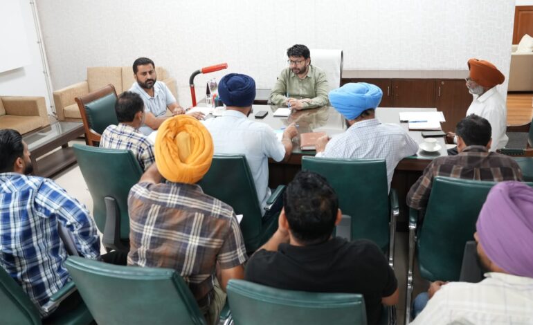 ਡਾ. ਰਵਜੋਤ ਸਿੰਘ ਵੱਲੋਂ ਹਲਕਾ ਸ਼ਾਮਚੁਰਾਸੀ ਦੇ ਵਿਕਾਸ ਕਾਰਜਾਂ ਦਾ ਜਾਇਜ਼ਾ