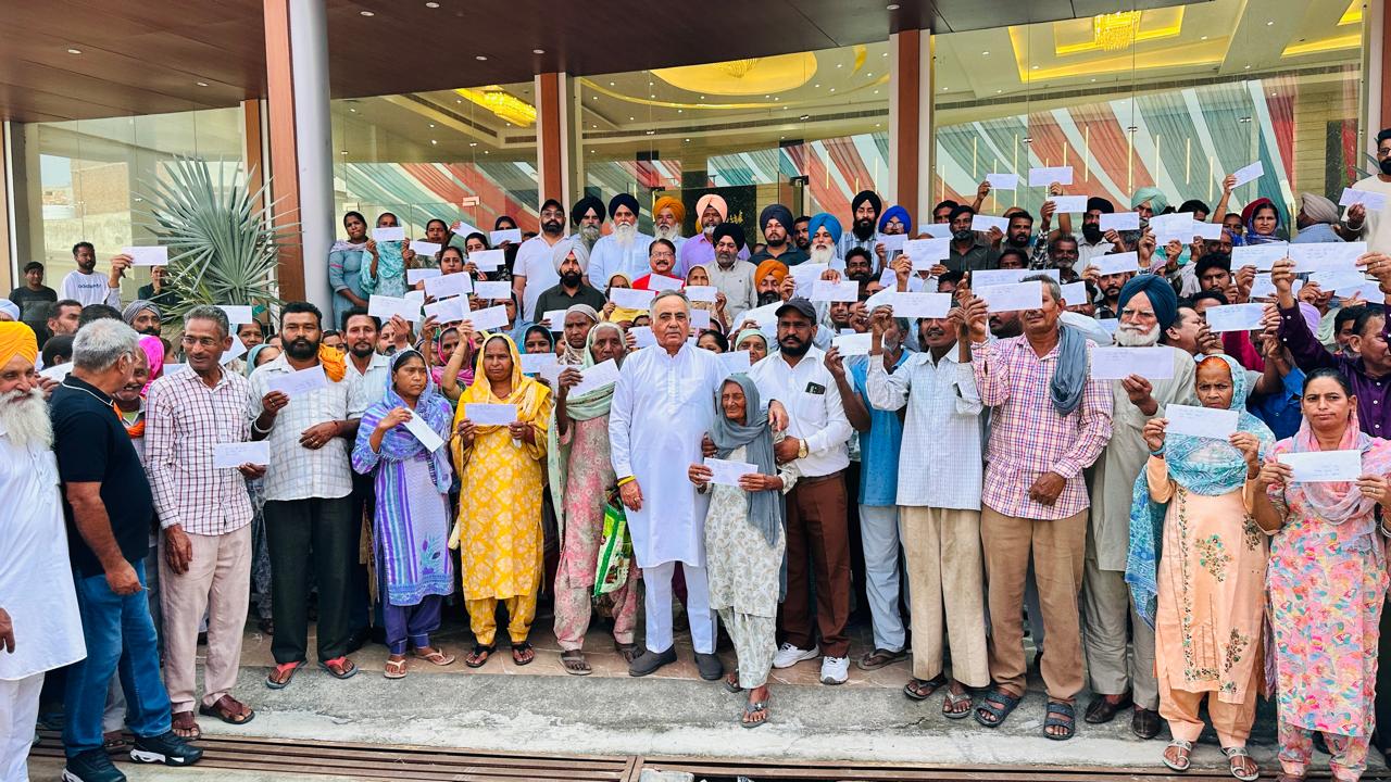 ਰਮਨ ਬਹਿਲ ਨੇ ਲੋੜਵੰਦ ਪਰਿਵਾਰਾਂ ਦੀ ਲਈ ਸਾਰ, ਦੀਵਾਲੀ ਤੋਂ ਪਹਿਲਾਂ 174 ਪਰਿਵਾਰਾਂ ਨੂੰ ਦਿੱਤਾ 60.90 ਲੱਖ ਰੁਪਏ ਦਾ ਤੋਹਫ਼ਾ