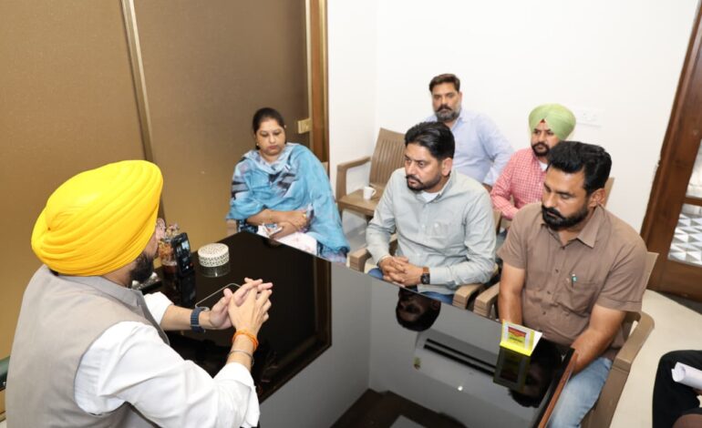 ਤਰੁਨਪ੍ਰੀਤ ਸਿੰਘ ਸੌਂਦ ਵੱਲੋਂ ਮਨਰੇਗਾ ਕਰਮਚਾਰੀ ਯੂਨੀਅਨ ਦੀਆਂ ਮੰਗਾਂ ਦਾ ਸਮਾਂਬੱਧ ਨਿਪਟਾਰਾ ਕਰਨ ਦਾ ਭਰੋਸਾ