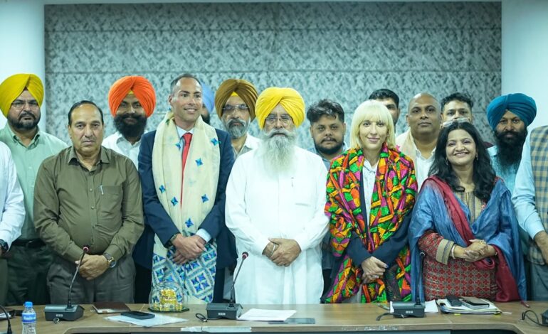 ਗੁਰਮੀਤ ਸਿੰਘ ਖੁੱਡੀਆਂ ਵੱਲੋਂ ਯੂ.ਕੇ. ਦੇ ਨਿਵੇਸ਼ਕਾਂ ਨੂੰ ਪੰਜਾਬ ਵਿੱਚ ਨਿਵੇਸ਼ ਦਾ ਸੱਦਾ; ‘ਵੇਰਕਾ’ ਅਤੇ ‘ਫਾਈਵ ਰਿਵਰਜ਼’ ਨੂੰ ਕੌਮਾਂਤਰੀ ਬਾਜ਼ਾਰ ‘ਚ ਲਿਜਾਣ ਦੀ ਪੇਸ਼ਕਸ਼