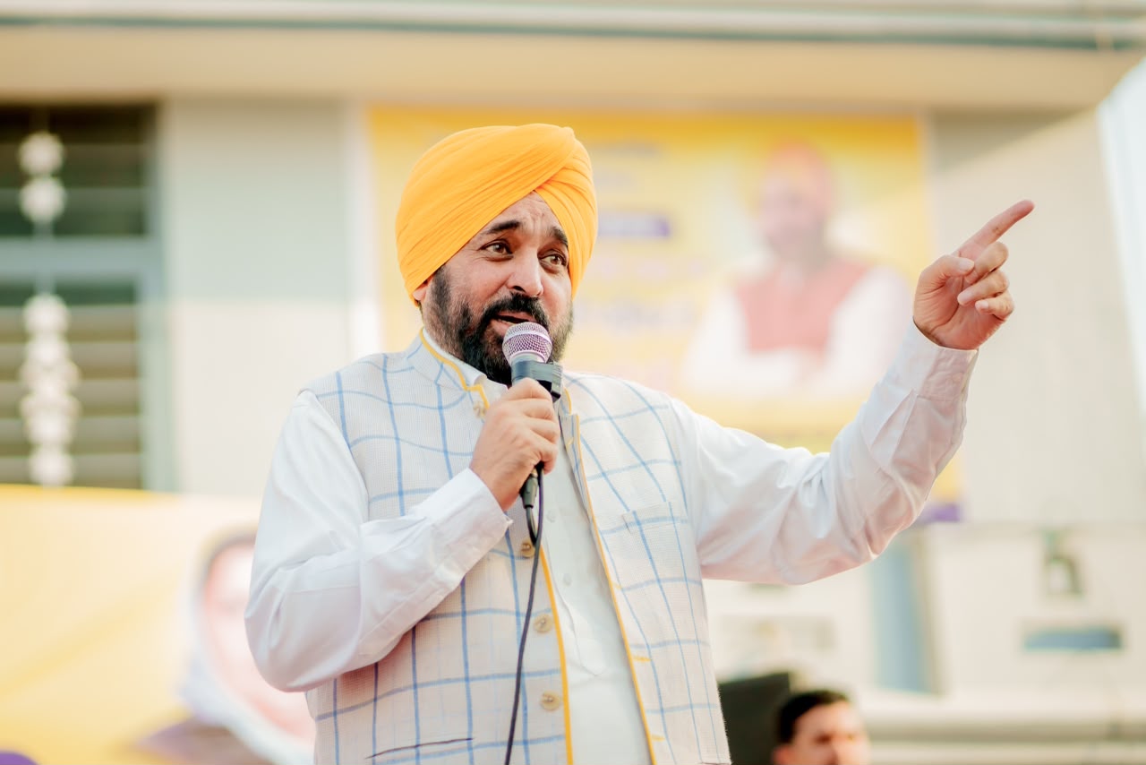 ਨੌਜਵਾਨਾਂ ਨੂੰ ਹੁਣ ਪੰਜਾਬ ਵਿੱਚ ਹੀ ਨੌਕਰੀਆਂ ਮਿਲਣ ਨਾਲ ਵਿਦੇਸ਼ ਜਾਣ ਦੇ ਰੁਝਾਨ ਨੂੰ ਠੱਲ੍ਹ ਪਈ: ਮੁੱਖ ਮੰਤਰੀ ਭਗਵੰਤ ਸਿੰਘ ਮਾਨ